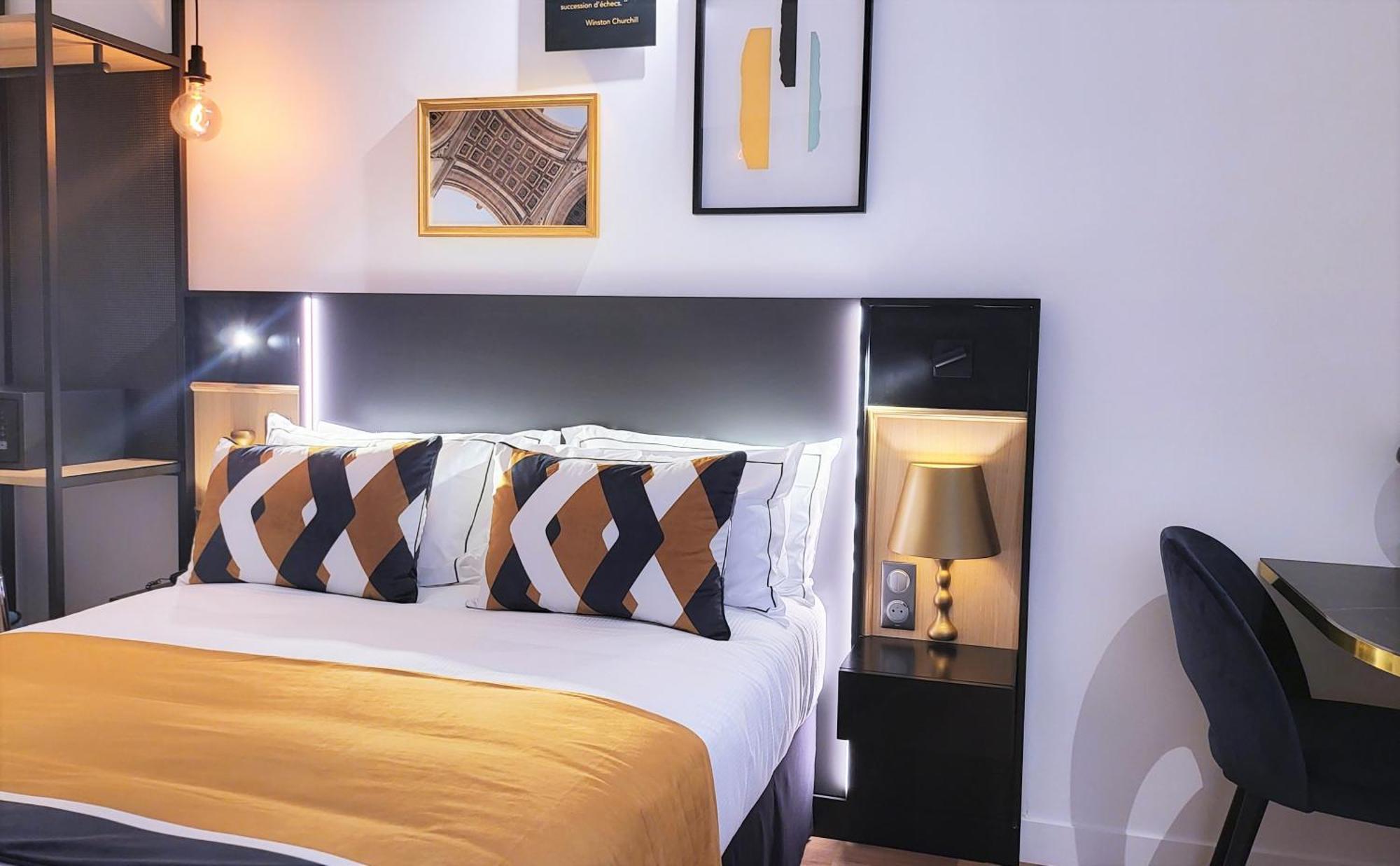 Star Champs-elysees Hotel 4*