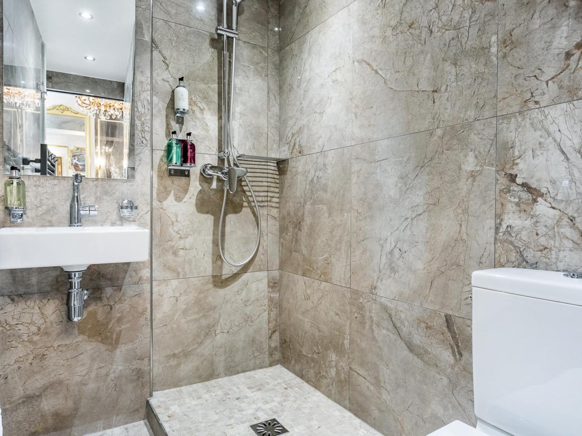 Appartement Royale 3 Bedroom, 2 Bathroom With Ac - Louvre