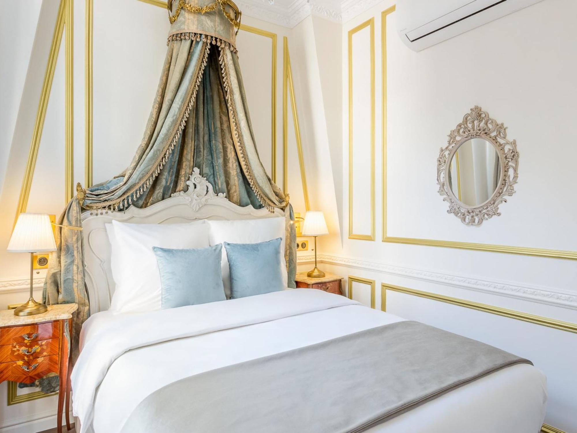 Royale 3 Bedroom, 2 Bathroom With Ac - Louvre Paris