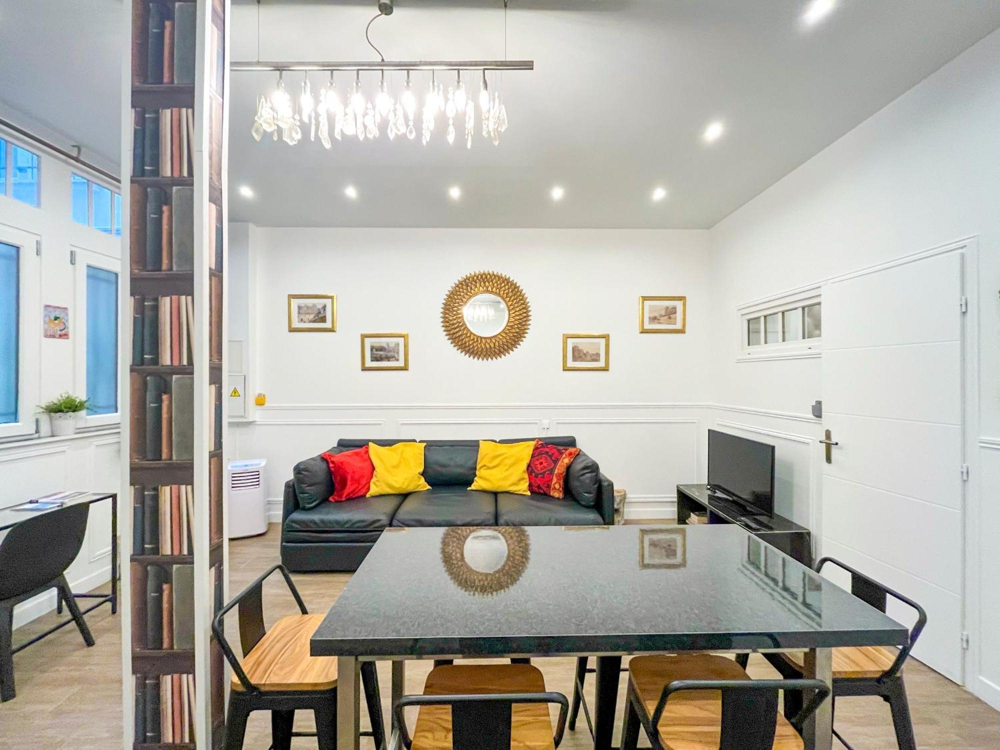 Urban Flat 101 - Maire Paris