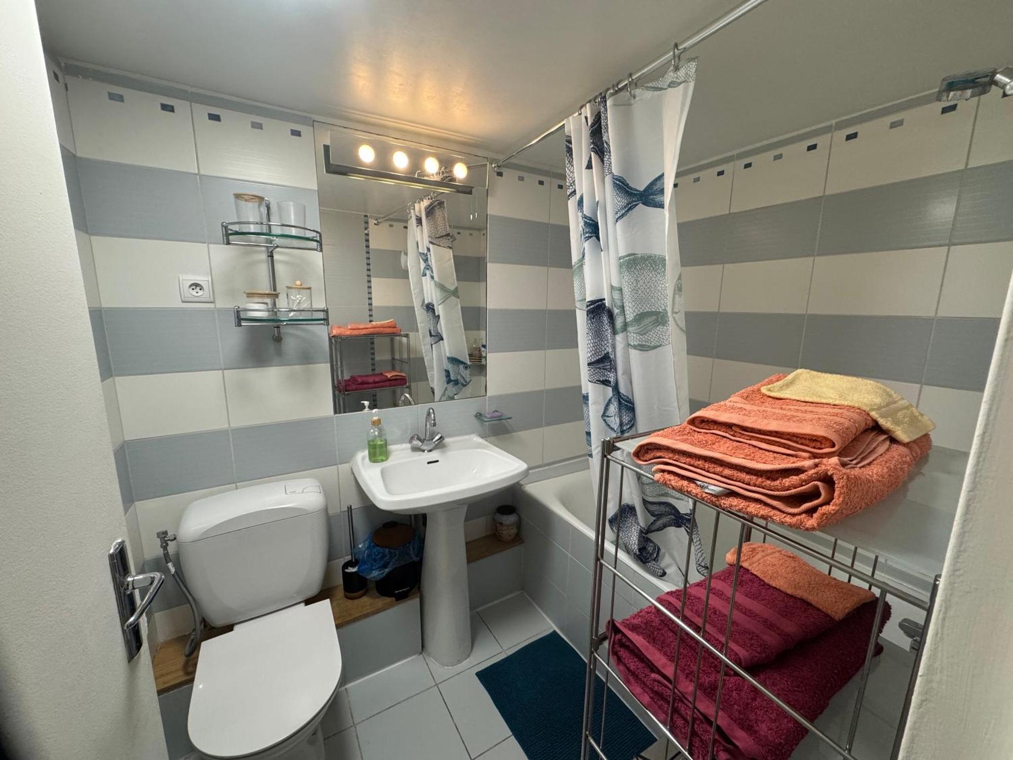 Pere Lachaise Apartment