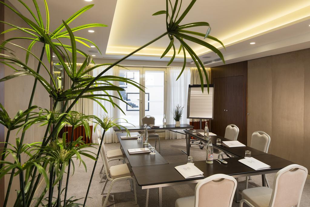 Le M Hotel Paris