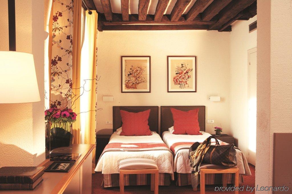 Hotel Moderniste