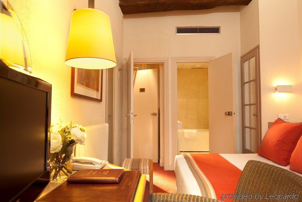 Hotel Moderniste 4*