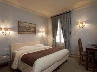 Noir Hotel 3*