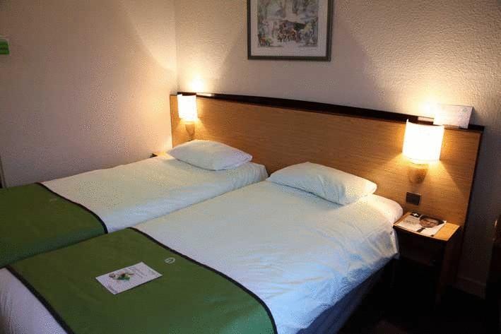 Hotel Louis Blanc Paris