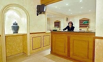 Du Maine Hotel