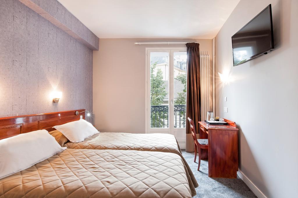 Hotel Americain 2*