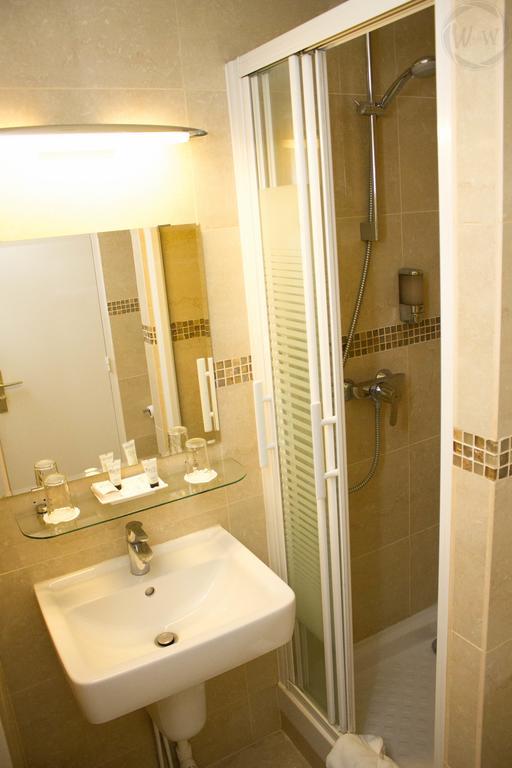 Agenor Hotel 3*