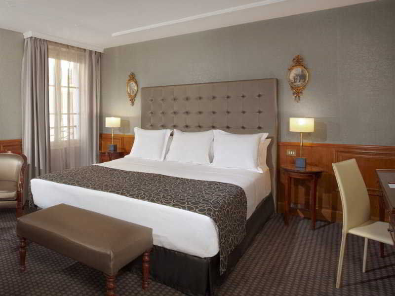 Hotel Meliá Vendôme 4*