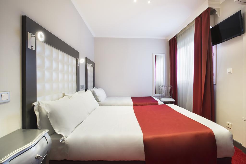 Grand Amelot Hotel Paris