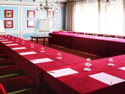 Western Ronceray Opera Hotel