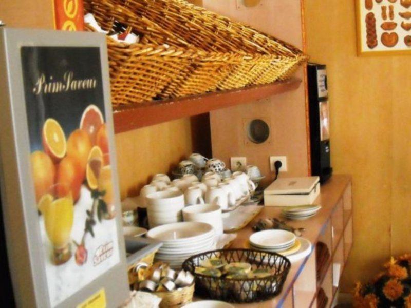 Ibis Styles Nation Cours De Vincennes Hotel 3*