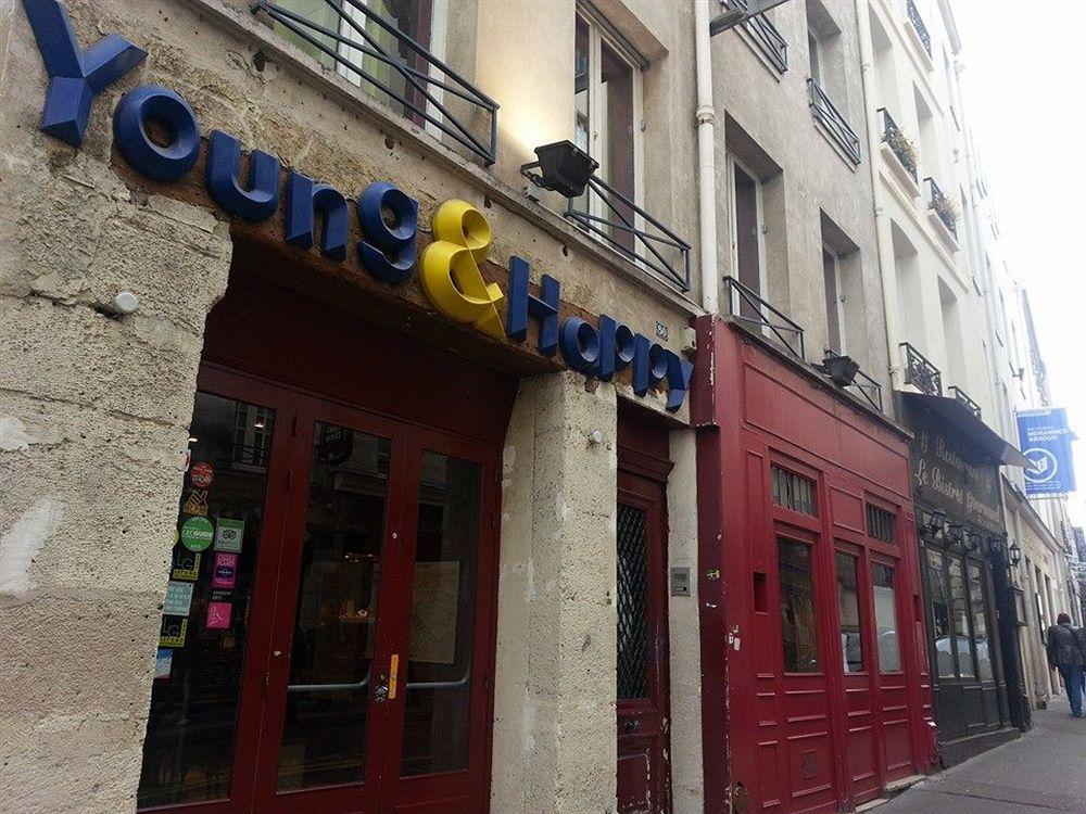 Young And Happy Latin Quarter By Hiphophostels * Paris