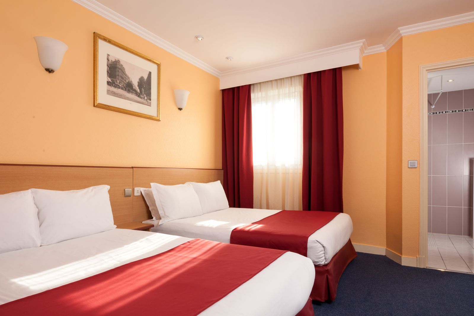 Grand Amelot Hotel