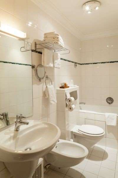 Du Palais Bourbon Hotel 3*
