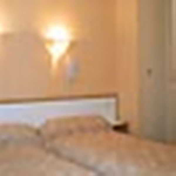 Little 2* Paris