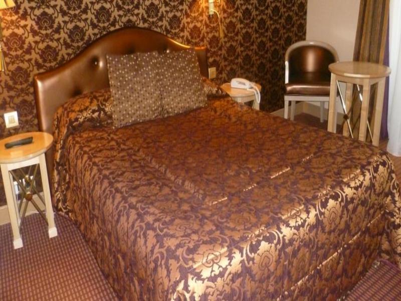 Saint Germain Hotel