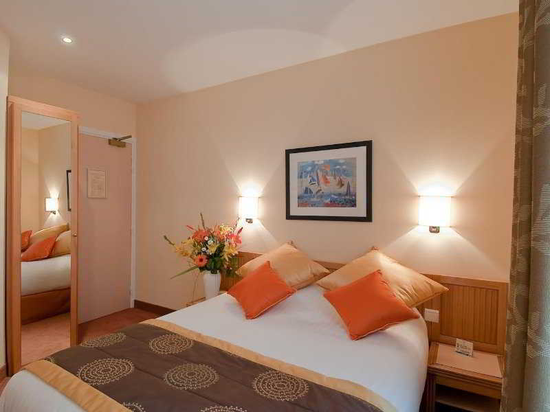 Hotel Maison Mere 4*
