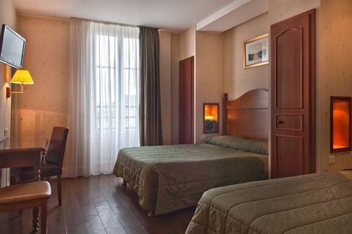 Central Hotel Paris