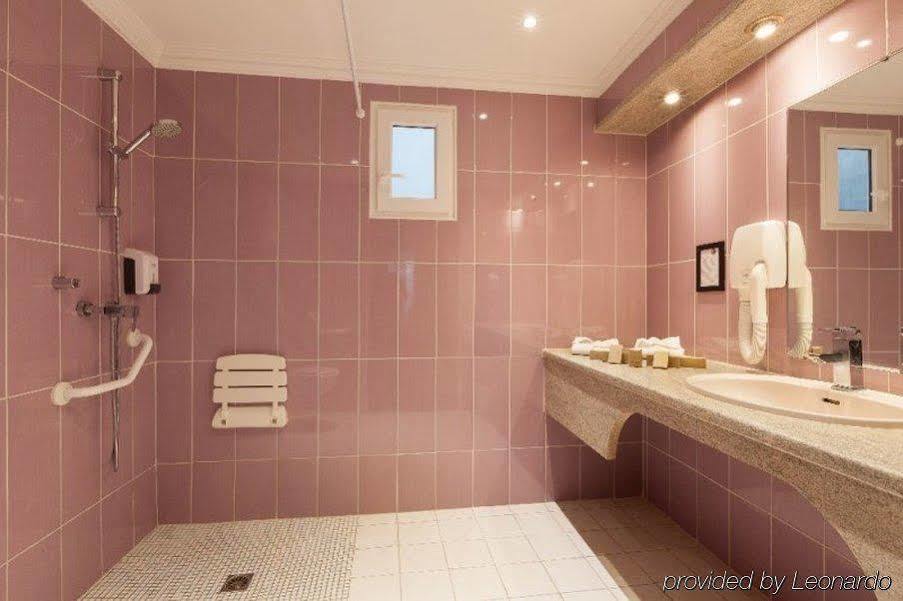 Grand Amelot Hotel Paris