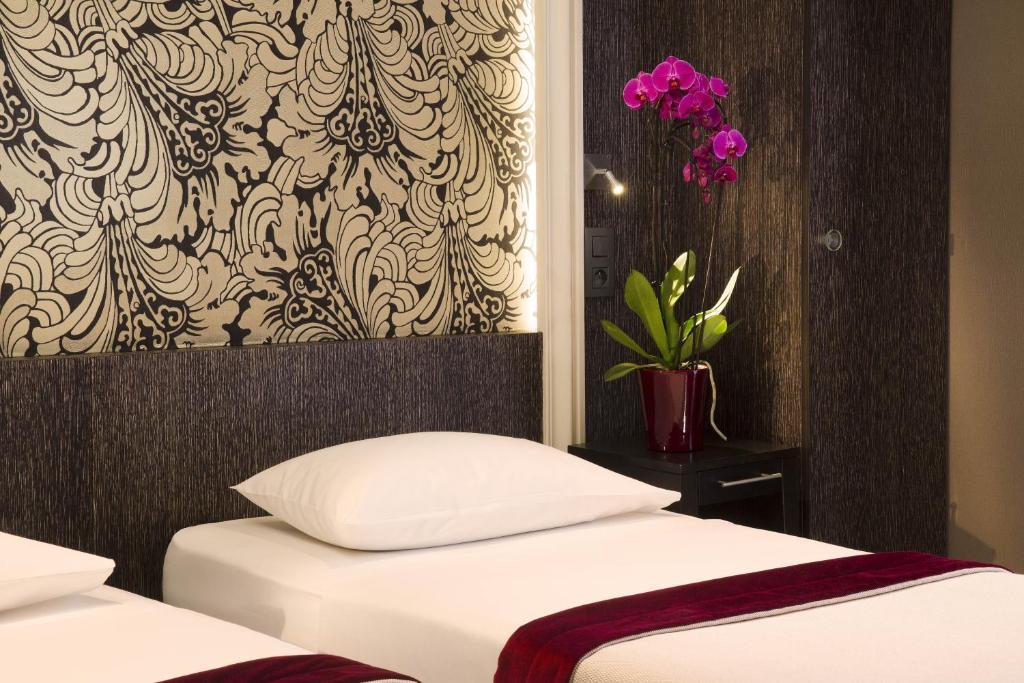 Central Hotel Paris Paris