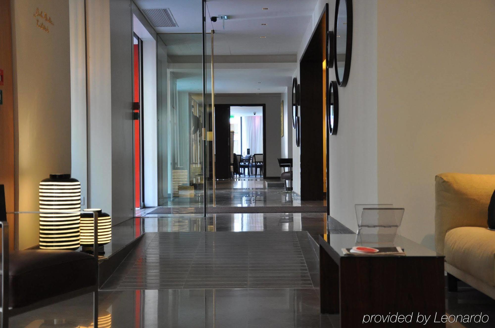 Nh Champs-elysees Hotel