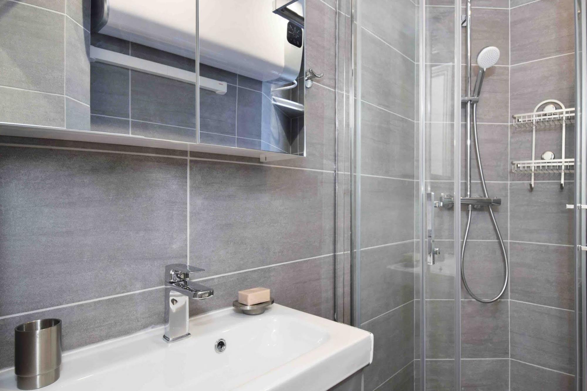 Apartment Appart'tourisme Lacordaire Tour Eiffel Paris