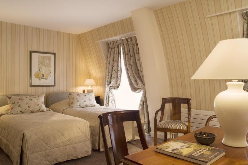 D'orsay - Esprit De France 4*