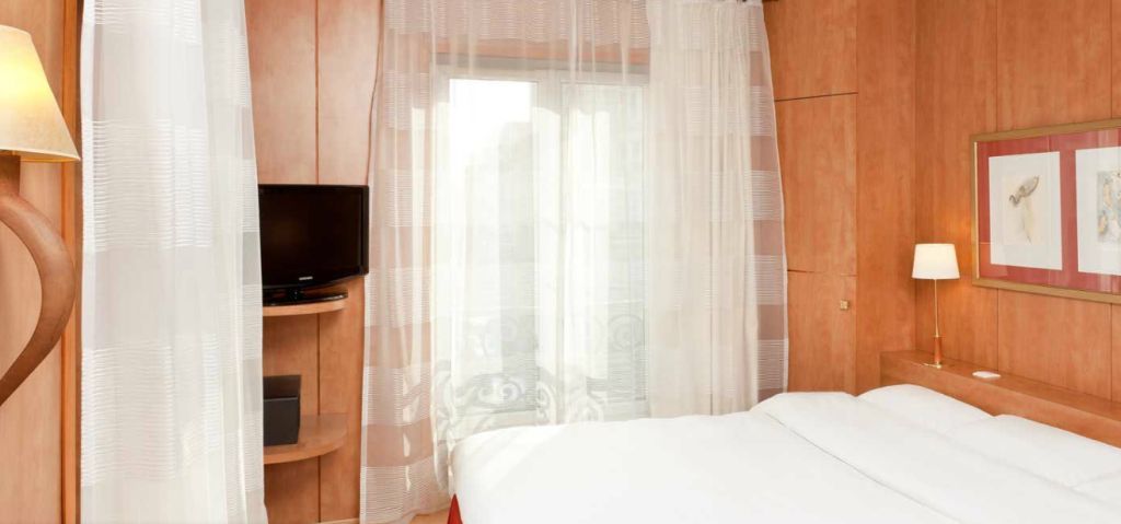 Western Ronceray Opera 3* Paris