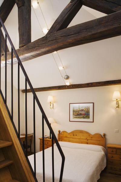 Du Palais Bourbon Hotel