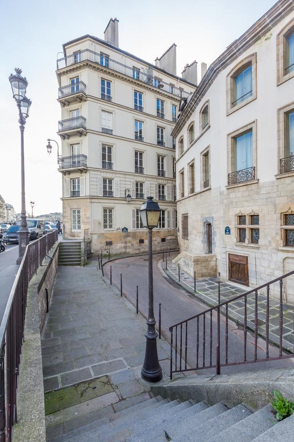 Veeve - Overlooking The Seine On Ile De La Cité Paris