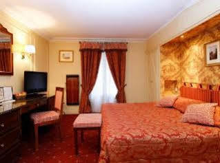 Queen Mary Opera Hotel Paris