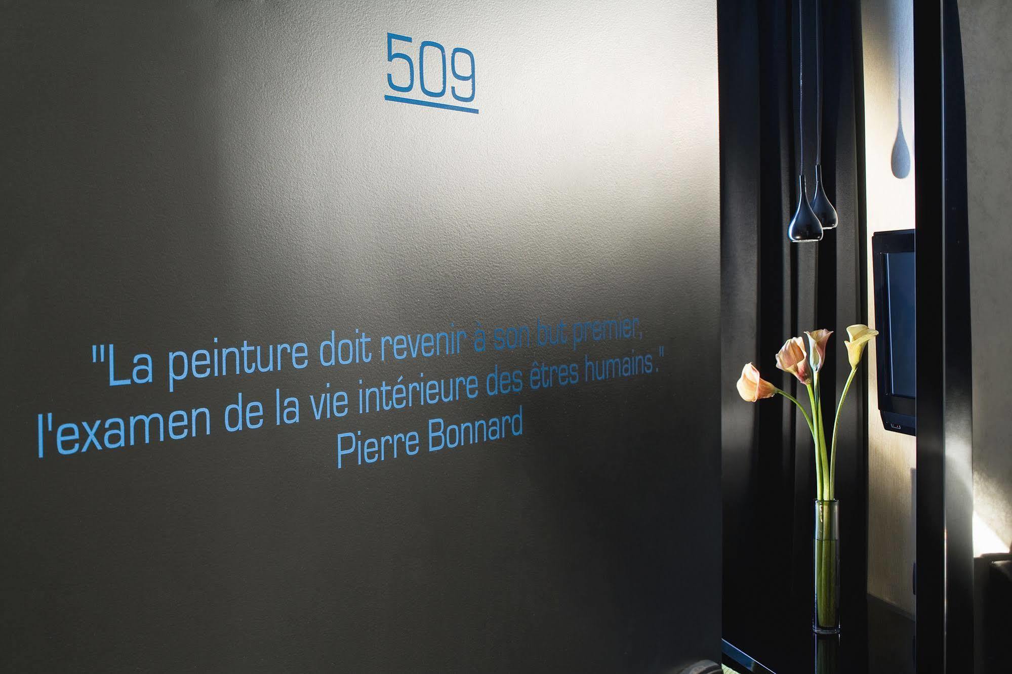 A La Des Artistes 3*