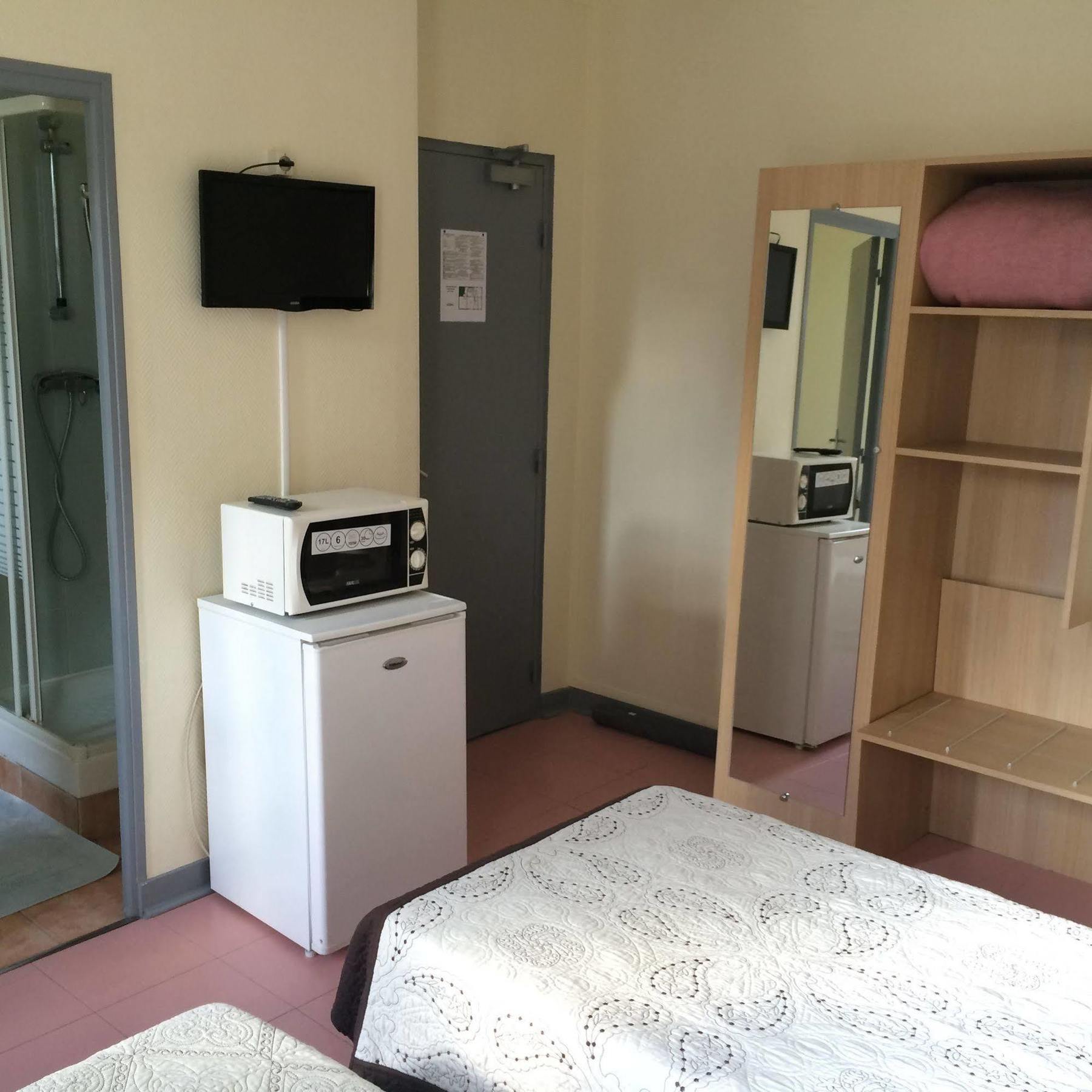 Au Royal Mad 3* Paris