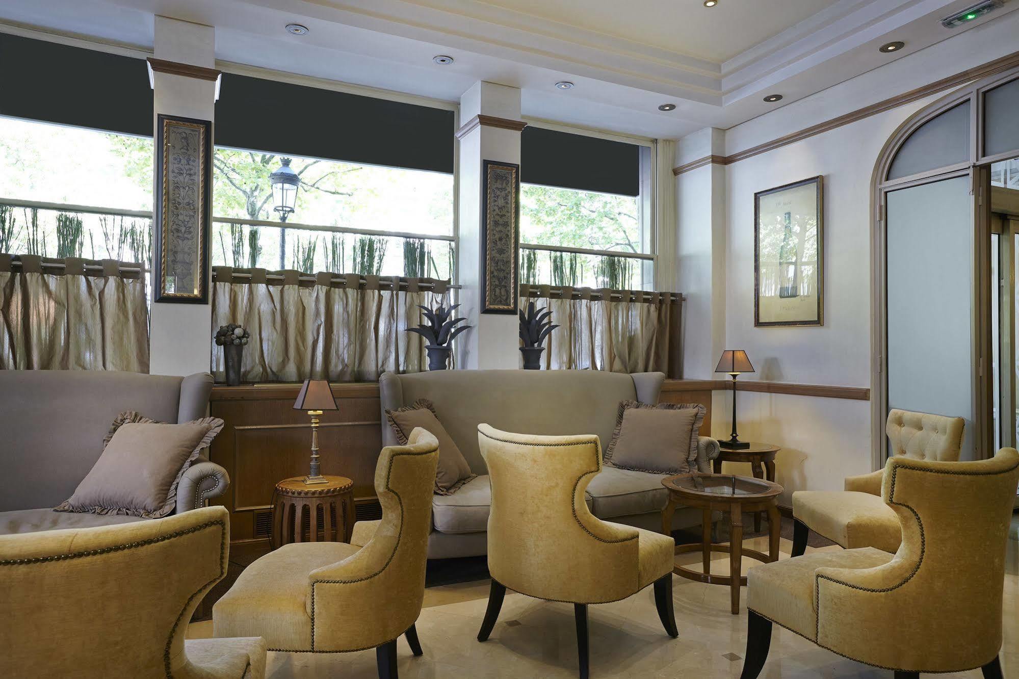 Hotel Royal Champs Elysées Paris