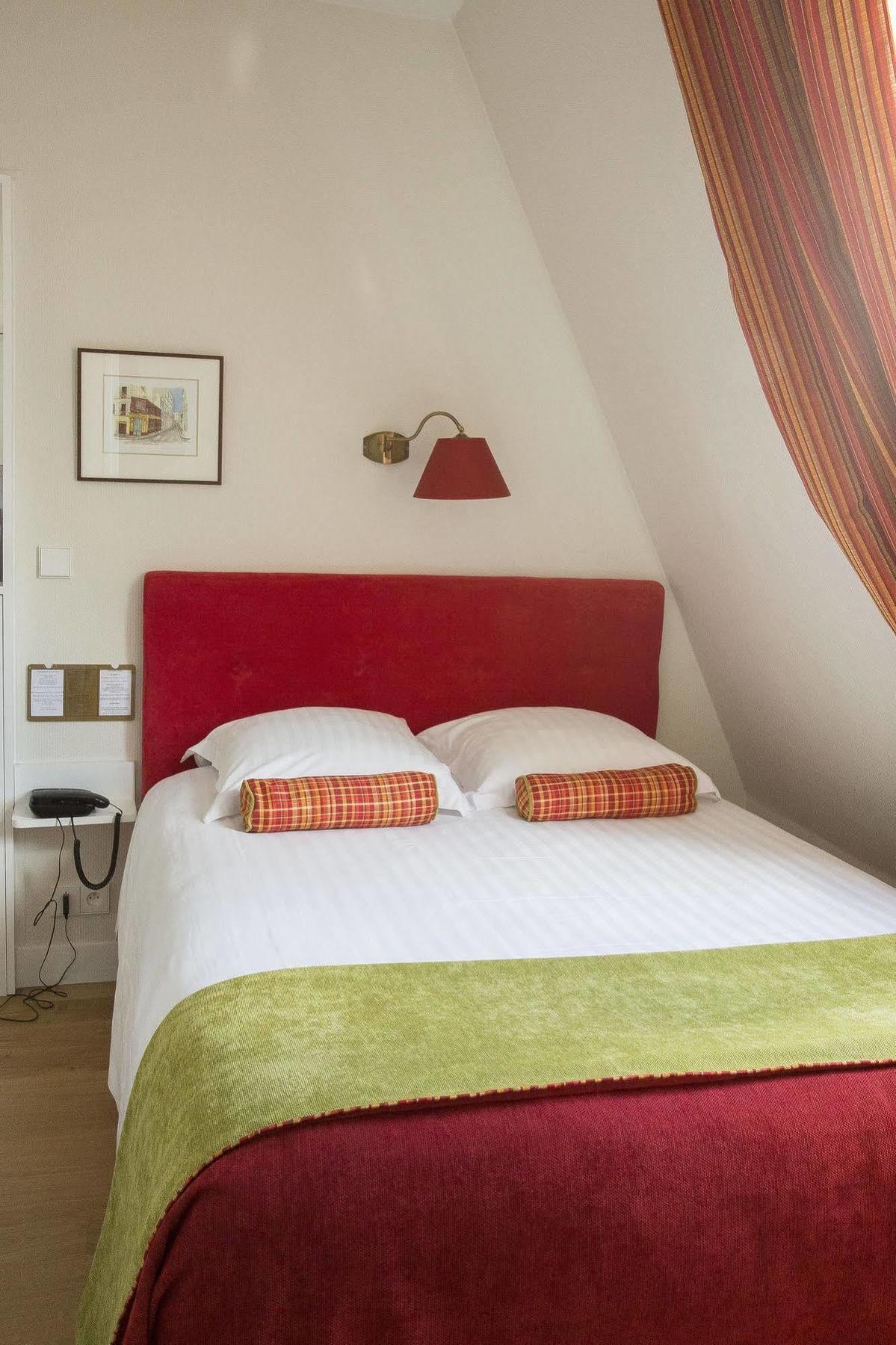 New Orient Hotel 3*
