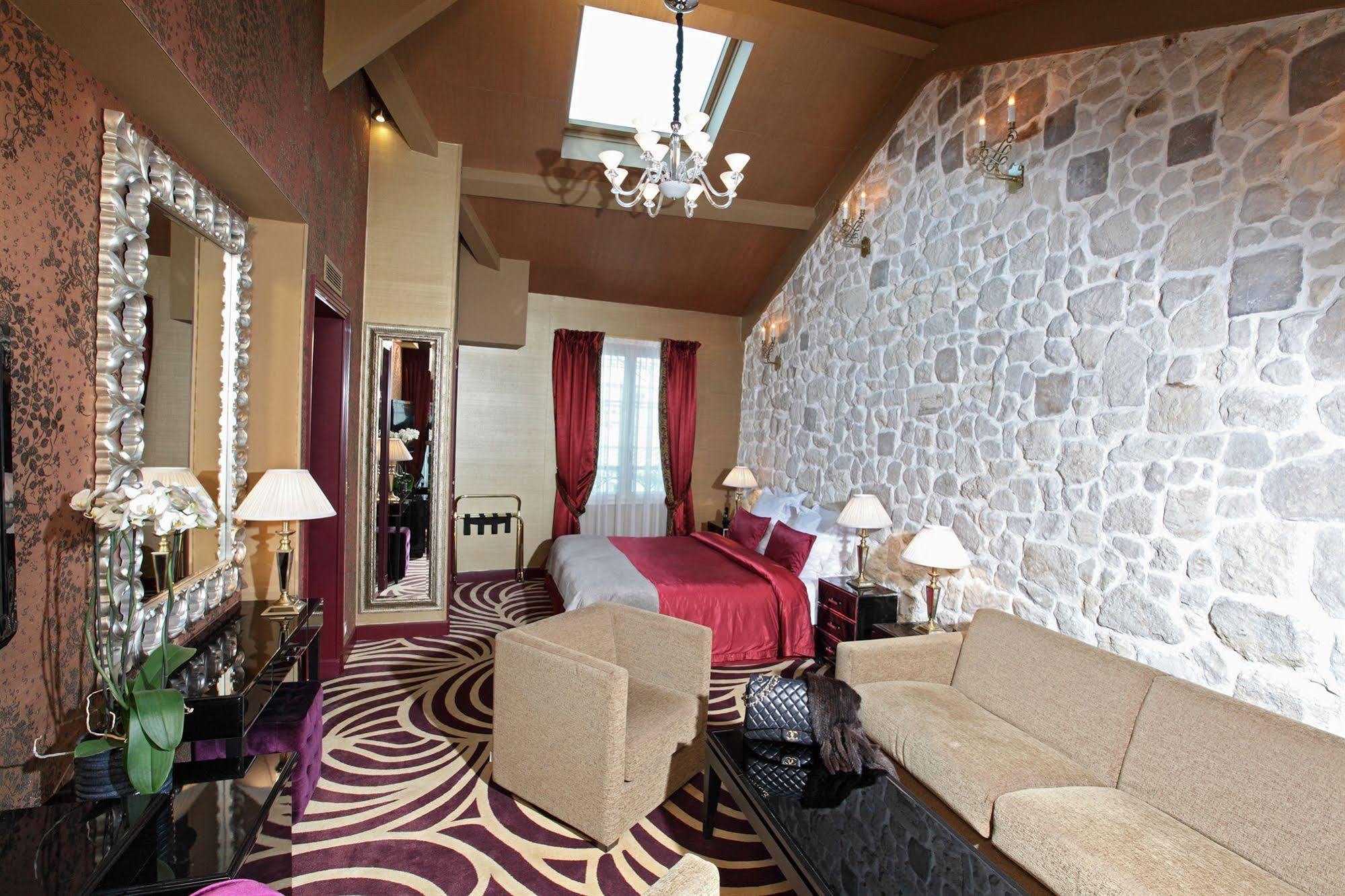 Du Beaumont Hotel 4*