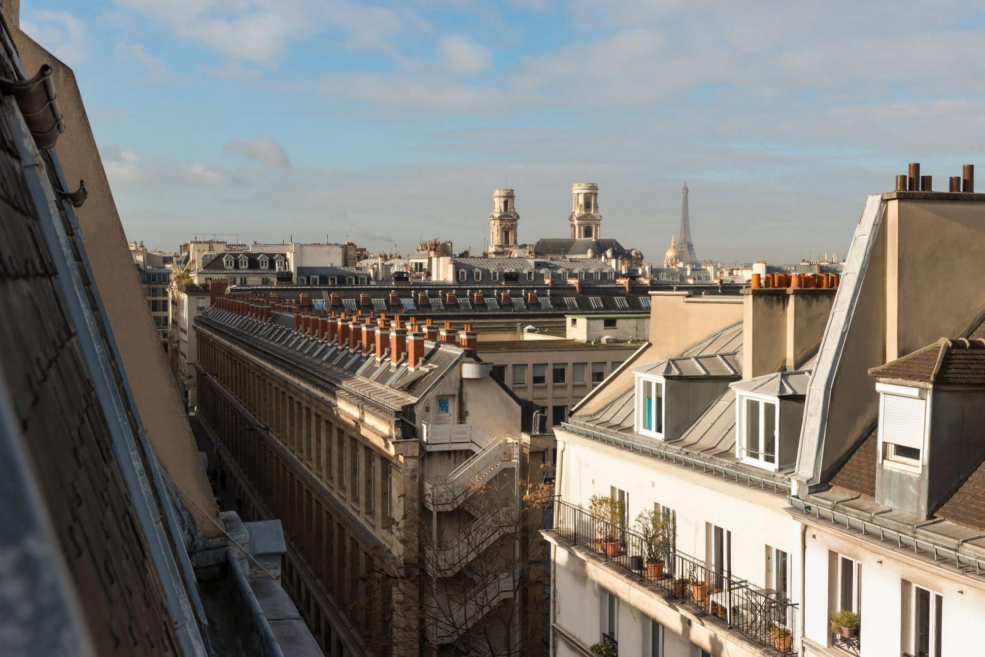 Le Petit Belloy Hotel Paris