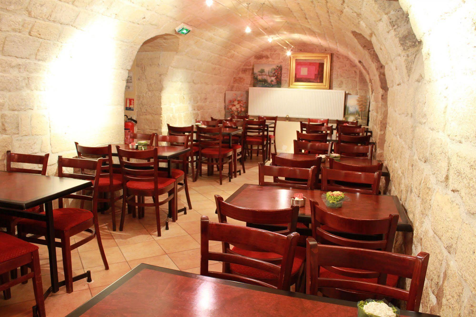 Little 2* Paris
