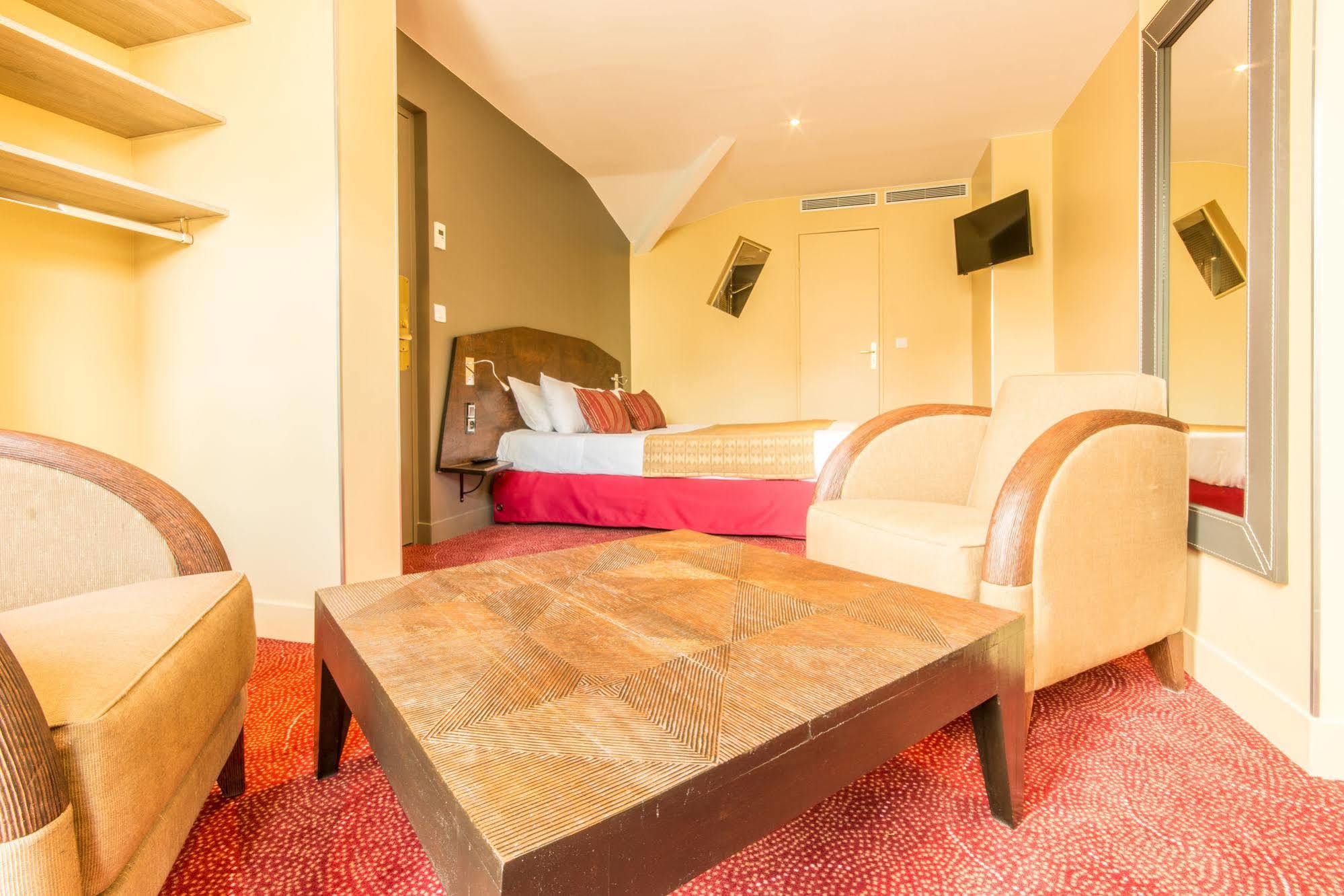 Moulin Plaza By Happyculture 3* Paris