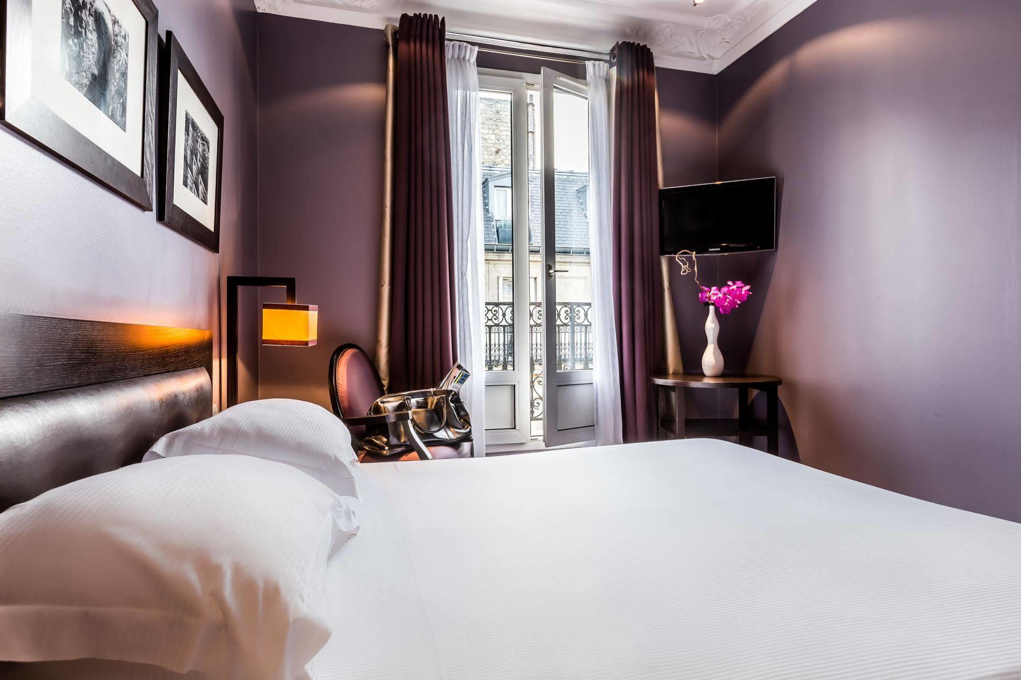 Hotel Duret Champs Elysees Paris