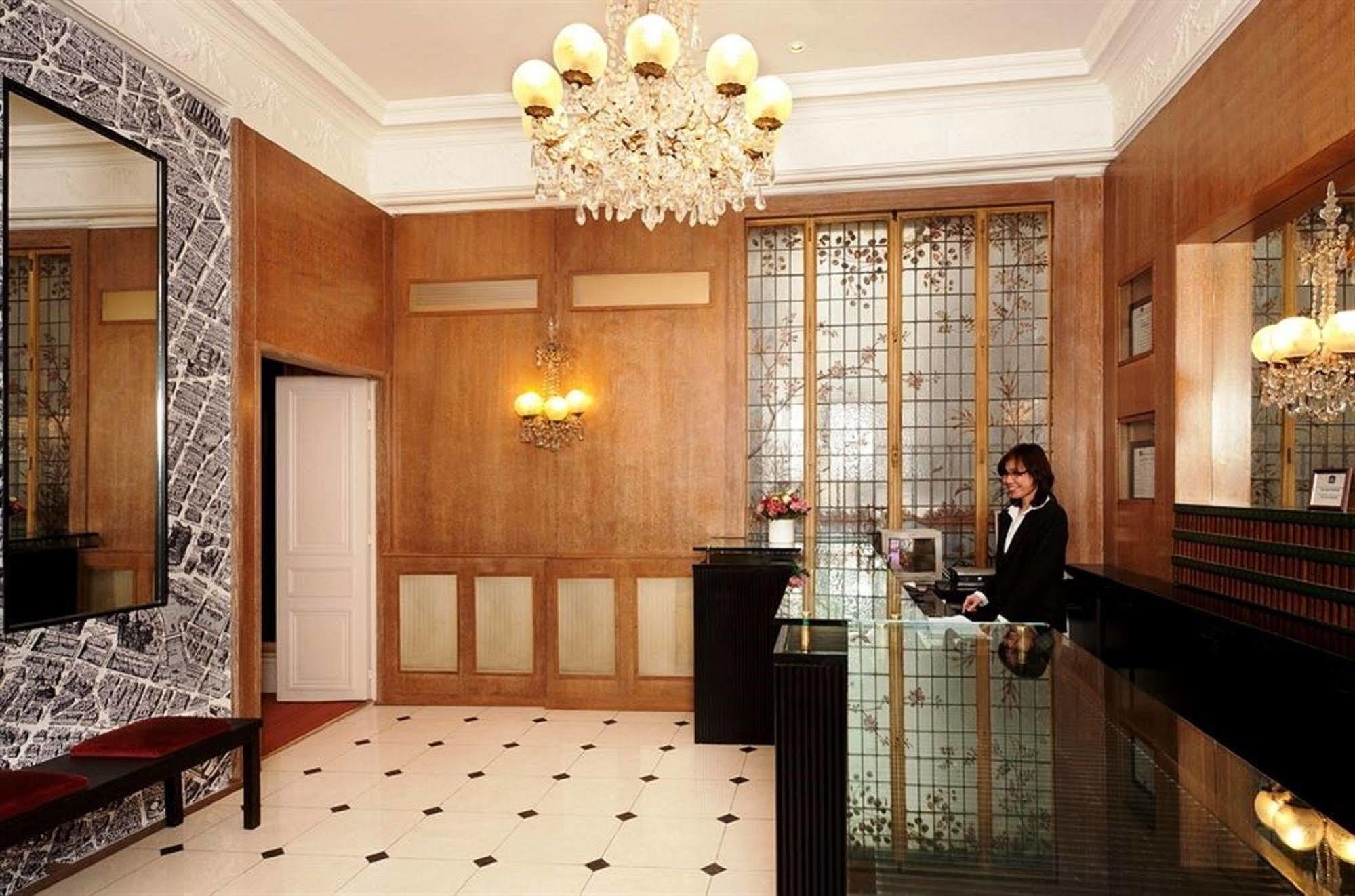 Western Ronceray Opera 3*