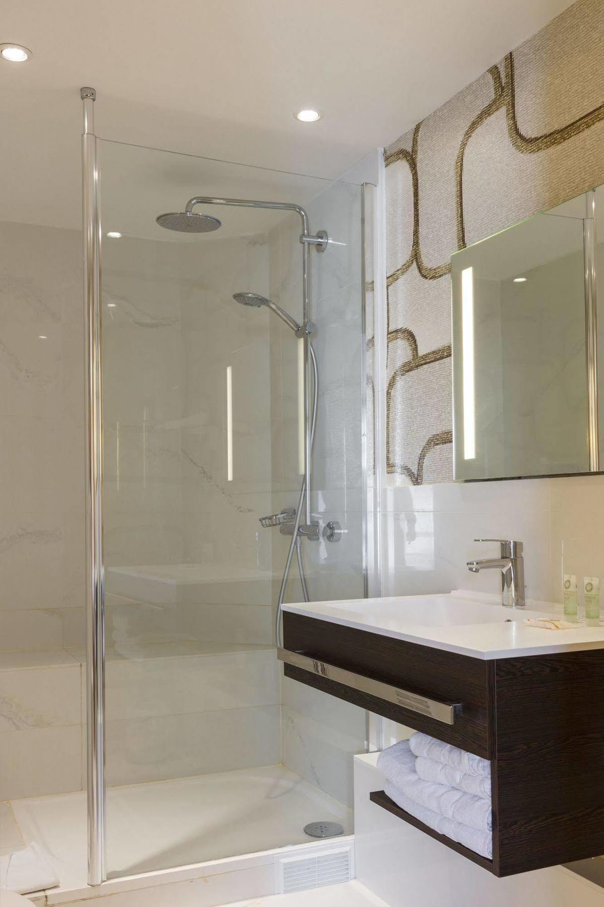 Hotel Western Ronceray Opera Paris