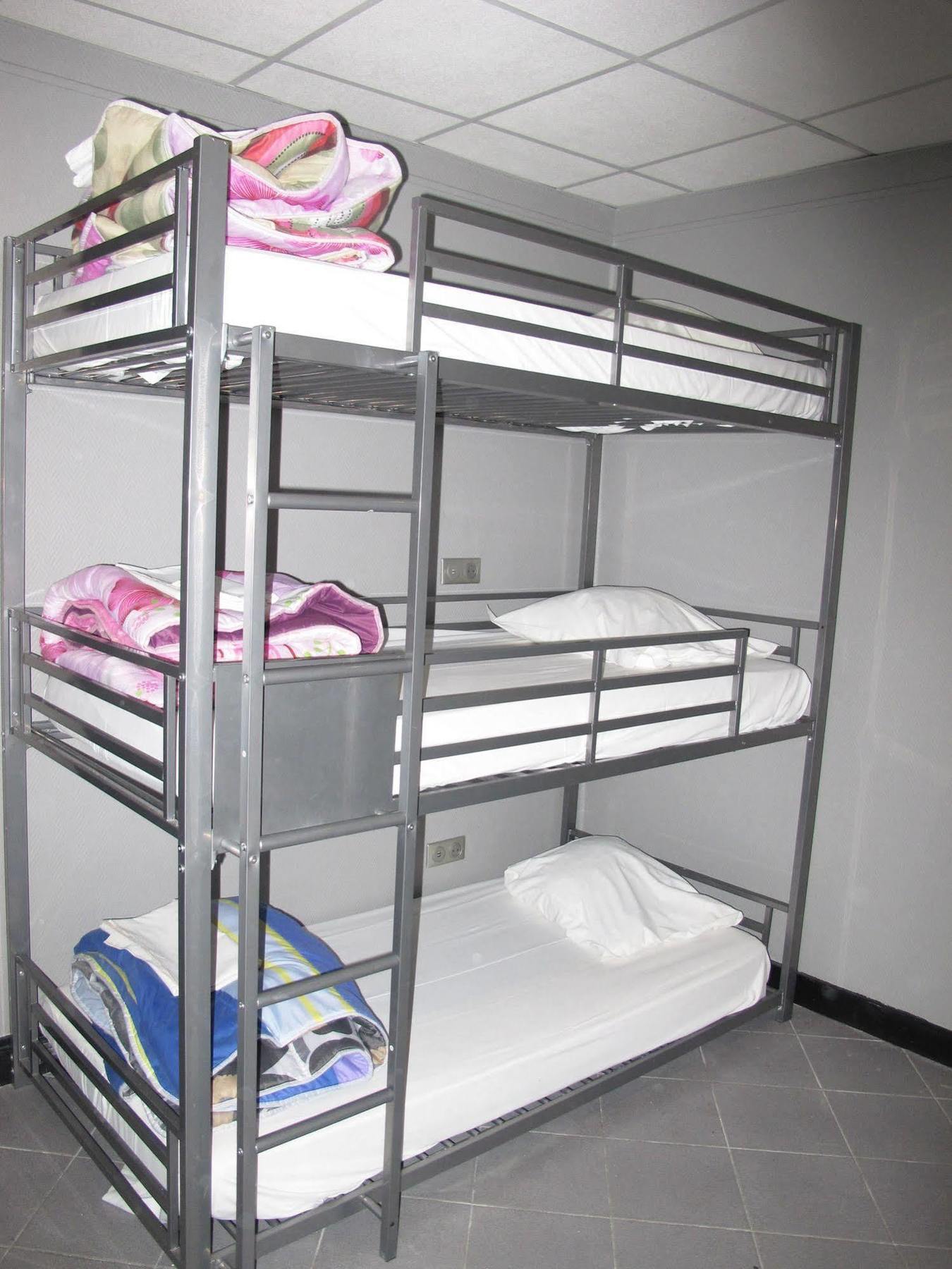Peace & Hostel *