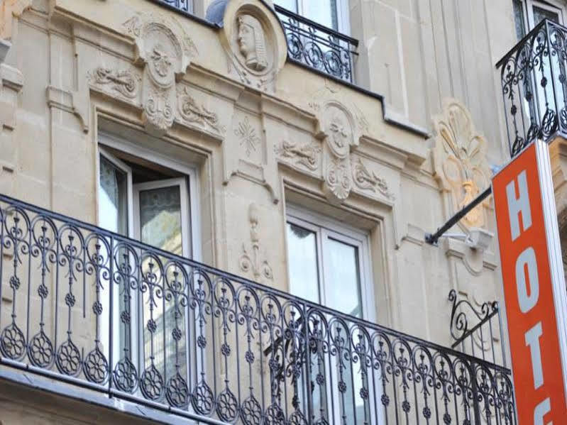 Altona 2* Paris