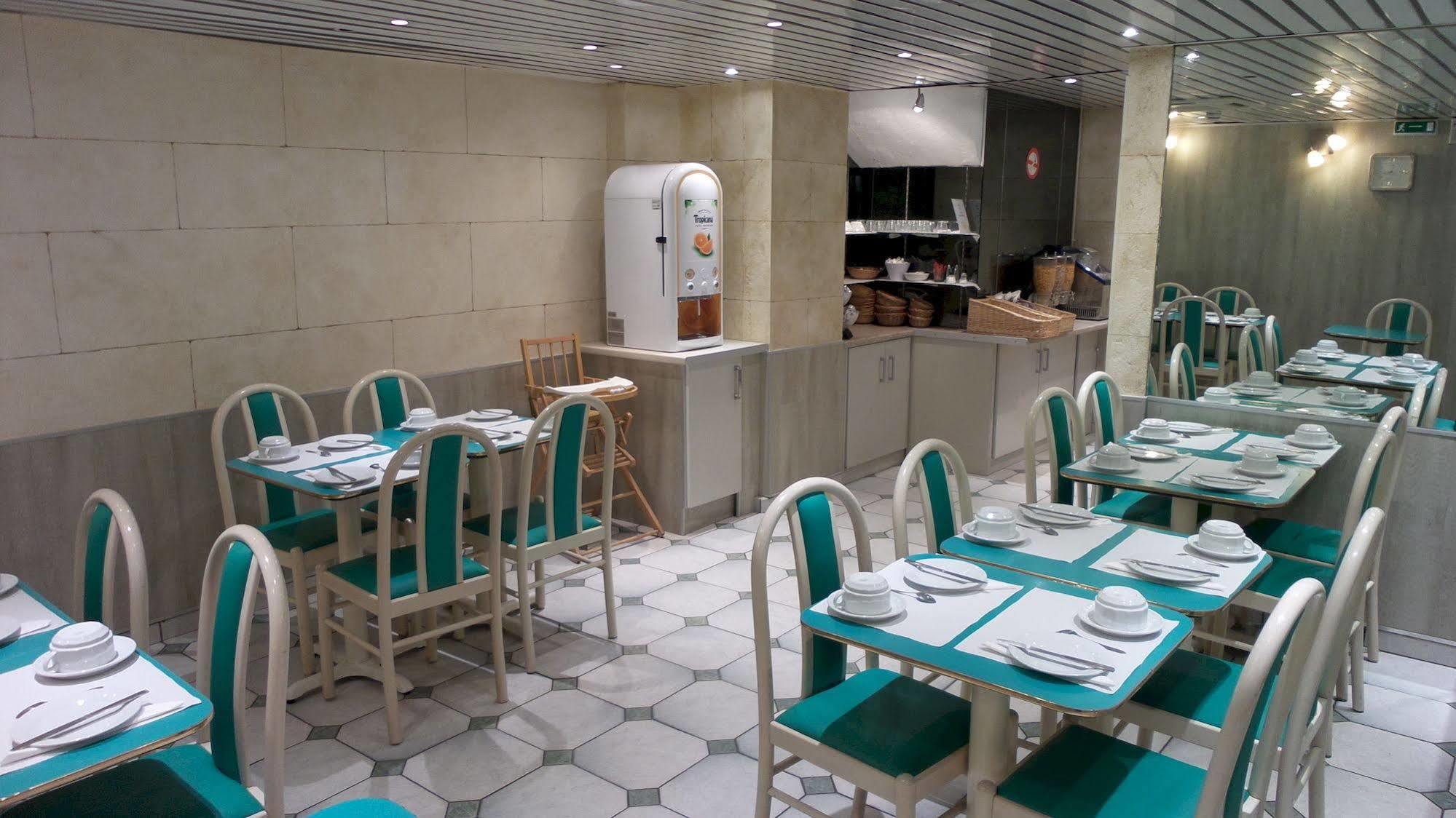 Des Arenes Hotel 3*