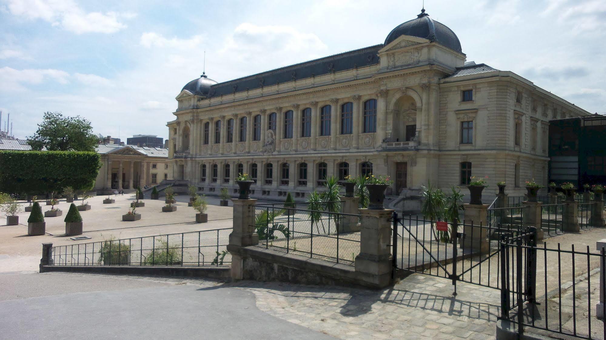 Des Arenes Hotel
