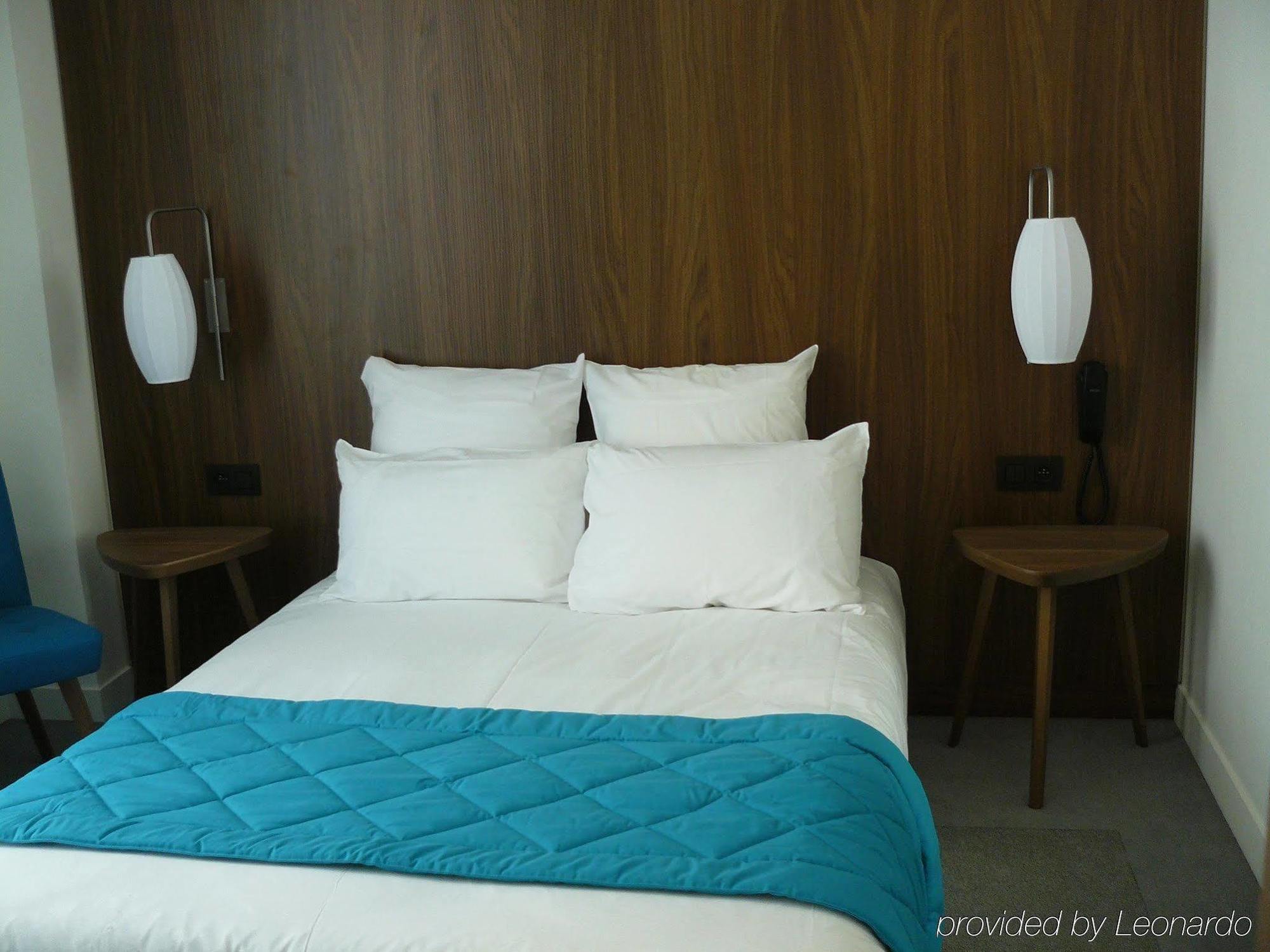 Hotel Western 61 Nation Paris