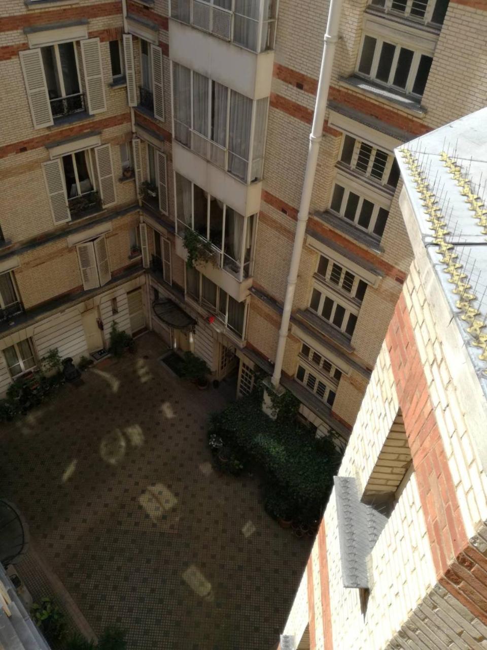 2-chalgrin * Paris
